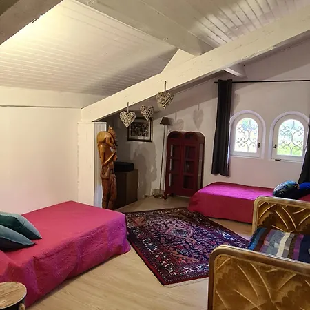 Maison Proche Raphael *