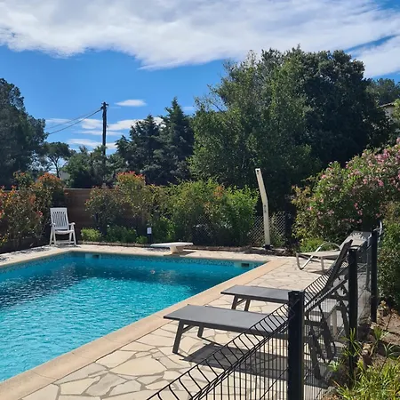 Vila Maison Proche Raphael