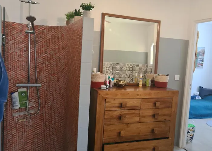Maison Proche Raphael Villa *